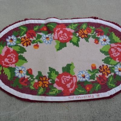 1984 T.W. Lehman Vibrant Floral Oval Hooked Rug 48”x26.5”