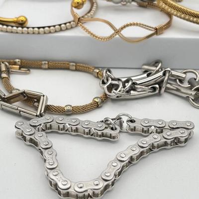 LOT 1: Vintage Bracelet Lot