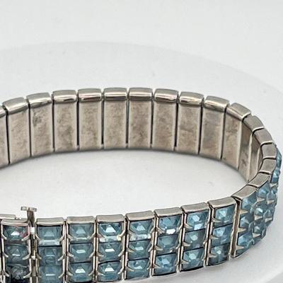 LOT 18: Vintage Weiss Blue Gemstone Bracelet - 7”