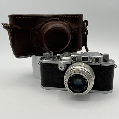 LOT 90: Vintage 1937 Leica IIIa Camera with Russian Copy Lens and Leather Case