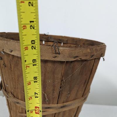 Vintage Wooden Pole Bean Hamper