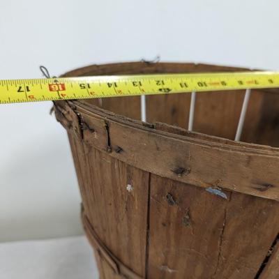 Vintage Wooden Pole Bean Hamper