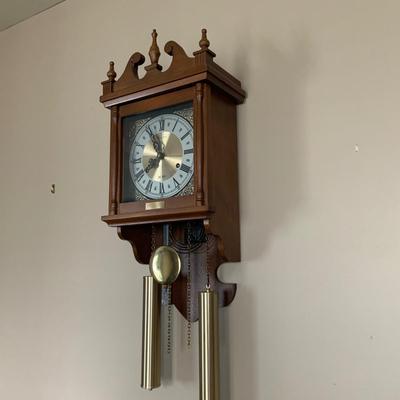 LOT:51 Hamilton 31 Day Wall Clock with Pendulum