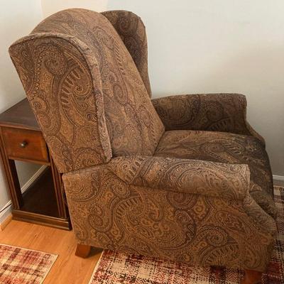 LOT 58: Print Recliner and Chairside End Table