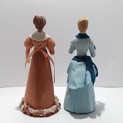 LOT 122: Two Great American Women of Arts & Letters w/ Six Great American Women Figurines by the United States Historical Society