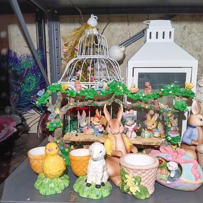 LOT 126: Large Collection of Easter & Spring Themed Decor