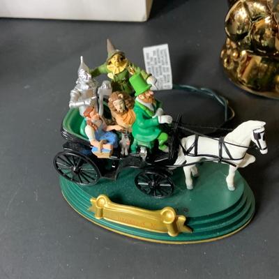 LOT:148: Christmas Decor with Lenox Santa of the Northern Forest, Lenox Rudolph and Co., Department 56 Chistmas Village Bench, Van Hygan...