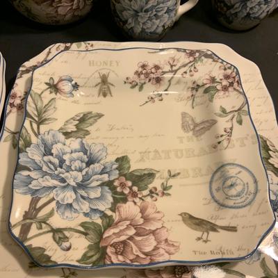 LOT:156: 222 Fifth Aubais Spring Dinner Service for 8 - 32 Pieces in All - Dinner Plates - Salad Plates, Soup Bowls and Mugs
