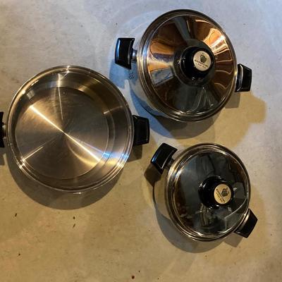 LOT 165: Kitchen Collection - Pressure Canner / Cooker, Elite Pressure Cooker and Cookware (Kitchen Craft and West Bend)