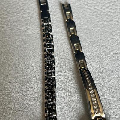 Set of 2 Wrist Watches