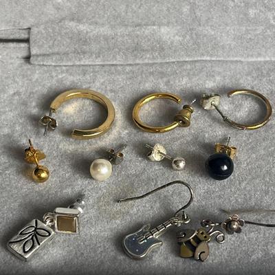Various Set of Earrings!
