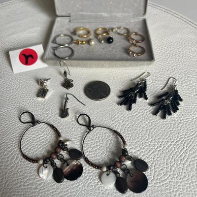 Various Set of Earrings!