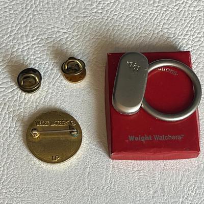Weight Watchers Congratulatory Key Ring and Pins Set