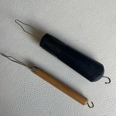 2-Piece Button Hook Tools!