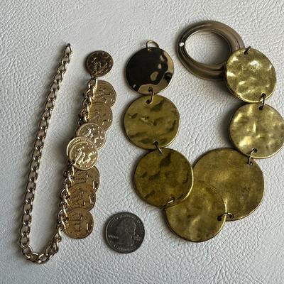Gold-Tone Jewelry Set with Bracelet, Necklace and Earrings!