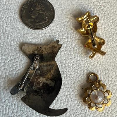 Various Set of Gold-Tone Broaches, Charm and Anchor Bracelet