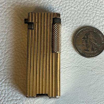 Neon' Lighter Butane - Universal Gas Lighter Refill and Gold Cyhnus Lighter