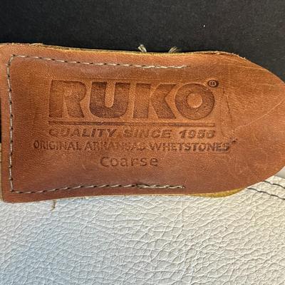 Ruko Knife Sharpening Stone with Leather Case and Instructions