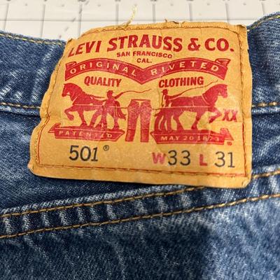 Levi Denim Jean Pants - Size 33/31