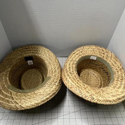 Set of 2 Vacation Straw Hats! Perfect for your Summer Vacations!