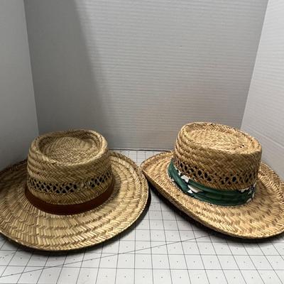 Set of 2 Vacation Straw Hats! Perfect for your Summer Vacations!