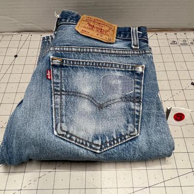 Levi Demin Jean Pants - Size 32/32 (Small Patch on Back Pocket and Small Stains on Leg)