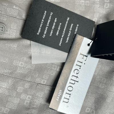 New with Tags 'Firethorn' Microfiber Button-down Men's Top - Size L