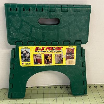EZ Fold - Folding Step Stool - Green