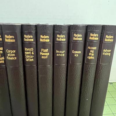Collection of 15 Modern Business Books by Alexander Hamilton Institute