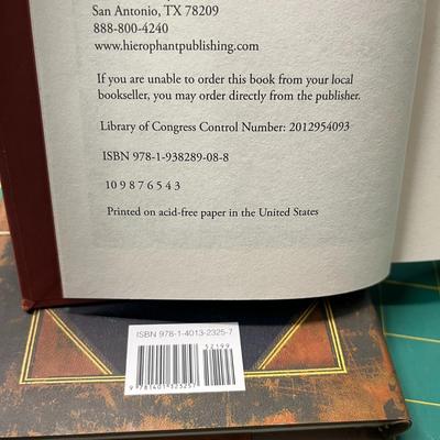 Set of 2 Books - 'The Last Lecture' by Randy Pausch and 'The Five Levels of Attachment by Ruiz