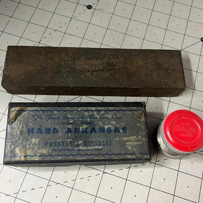 Knife Sharpening Stones and Honing Oil