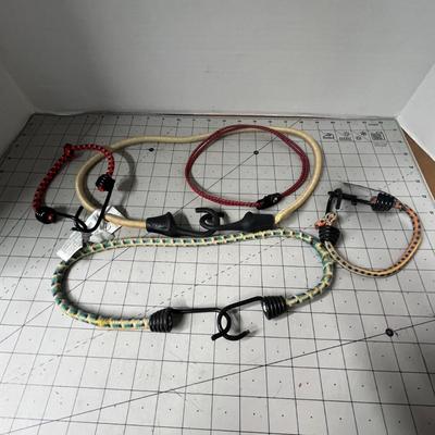 Bungy Cords and Net with Clasps for Truck Bed