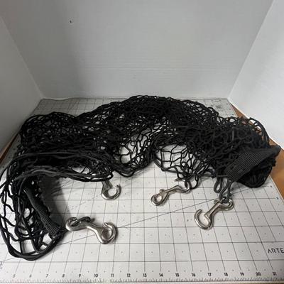Bungy Cords and Net with Clasps for Truck Bed