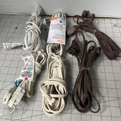 Power Strip and Set of 6 Extension Cords