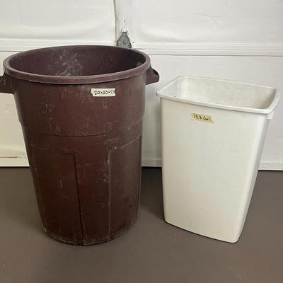 2 Piece Trash Cans - 20x20x27 and 13.2 Gallon