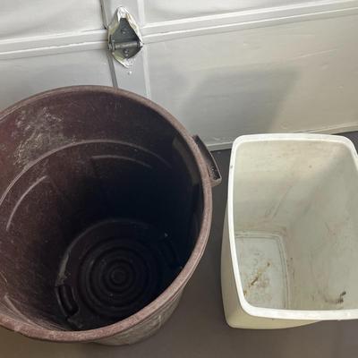 2 Piece Trash Cans - 20x20x27 and 13.2 Gallon