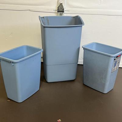 Set of 3 Trash Cans