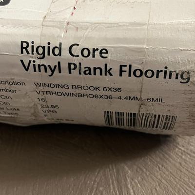 Traffic Master Brand - 13 Pieces Vinyl Plank Flooring 