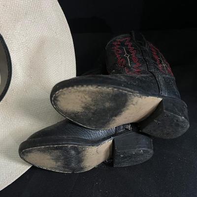 Kids cowboy boots and hat