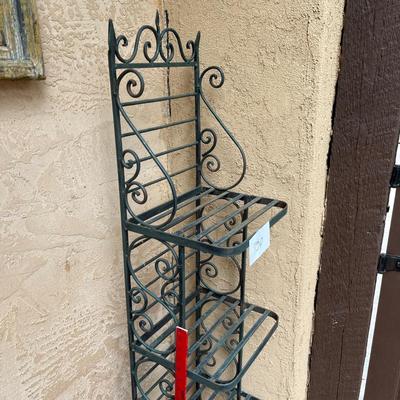 Narrow shelf