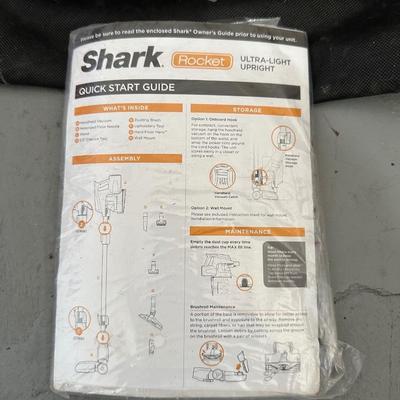 SHARK ROCKET BAGLESS VACUUM