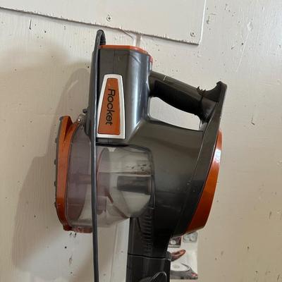 SHARK ROCKET BAGLESS VACUUM