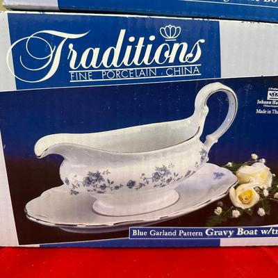 NEW TRADITIONS SALAD PLATES, SOUP BOWLS AND GRAVY BOAT BLUE GARLAND PATTERN
