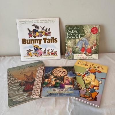 Children’s Books - Goldilocks, Nursery Rhymes, Etc. (UB-DZ)