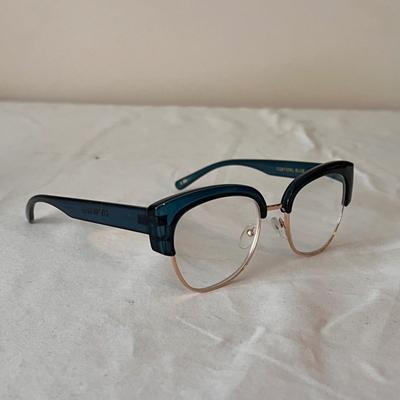 Cynthia Bailey, JM New York, and More Glasses (P-DZ)