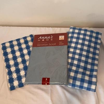 Tablecloths, Placemats, and Linens (H-DZ)