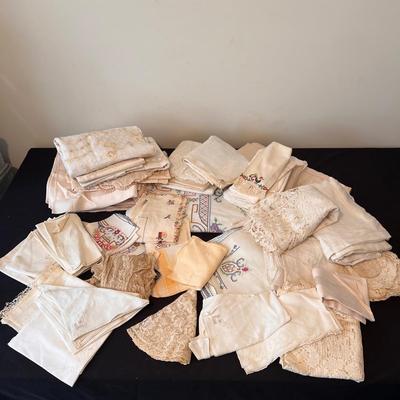 Fine Linens and Lace (O-DZ)