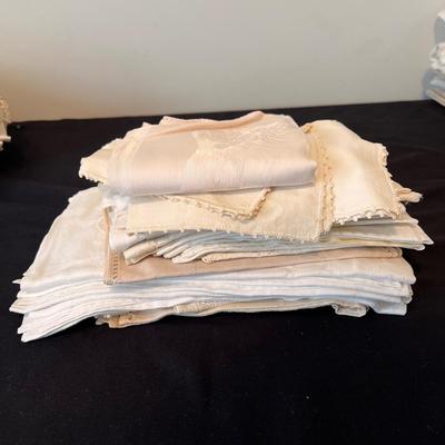 Fine Linens and Lace (O-DZ)
