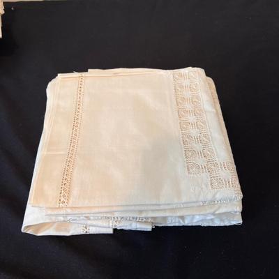 Fine Linens and Lace (O-DZ)