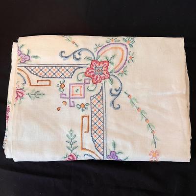 Fine Linens and Lace (O-DZ)